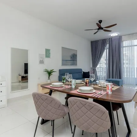 Beacon Executive Suite Penang George Town Exterior photo